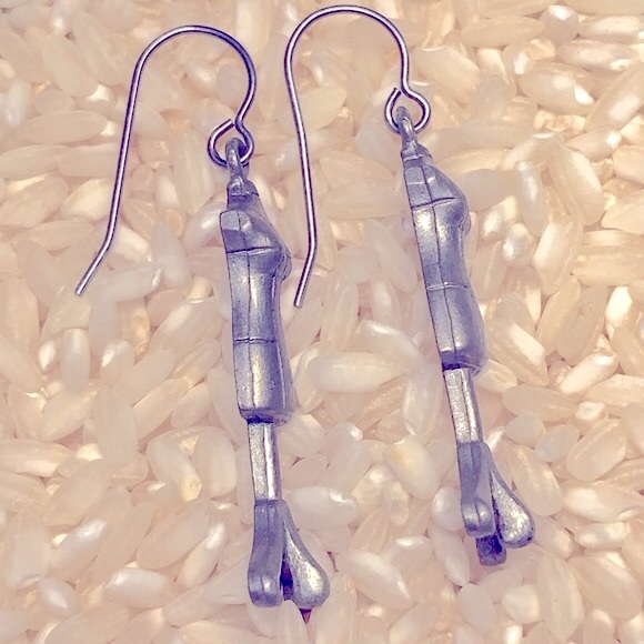 Pewter Mannequin earrings - Picture 3 of 5